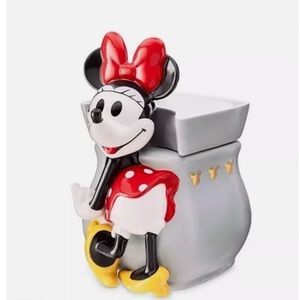 Scentsy “Retired” Minnie Mouse warmer